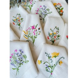 Embroidered Wildflower Napkins | Easter Decor | botanical embroidery | backyard wedding | housewarming | gift set | wildfower party napkins Teamaison