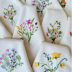 Embroidered Wildflower Napkins | Easter Decor | botanical embroidery | backyard wedding | housewarming | gift set | wildfower party napkins Teamaison