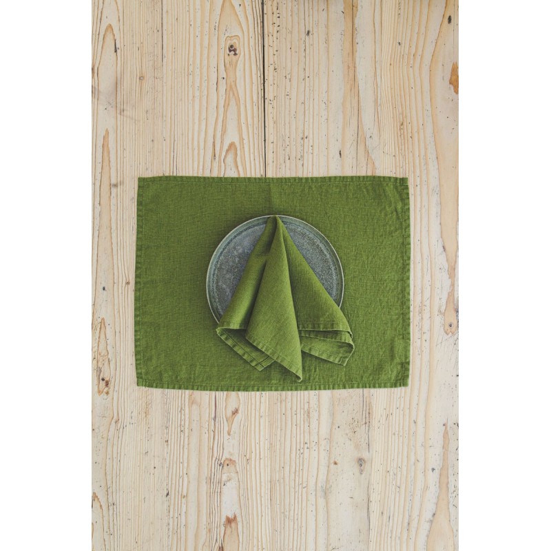 Natural linen napkins in moss green, Washed soft linen napkins, Handmade linen napkin set, Lightweight linen table napkins, Table linens. ForestlandLinen  